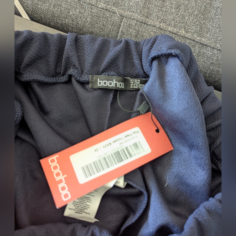 Boohoo Navy Bottoms